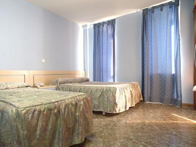 סרדניולה דל ואלס Hostal Xarau חדר תמונה